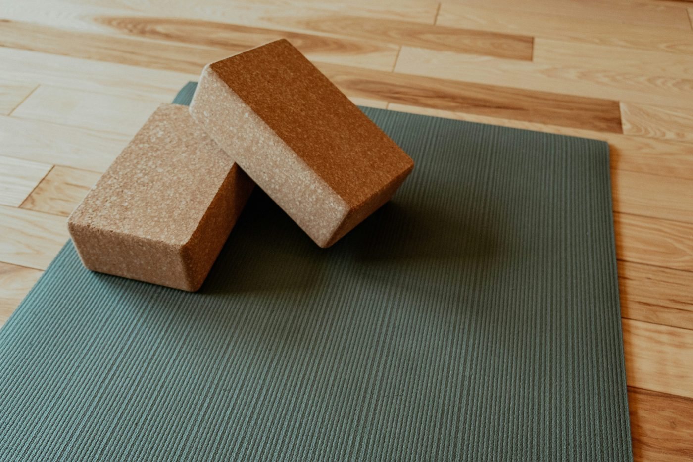 Tapis et briques de yoga